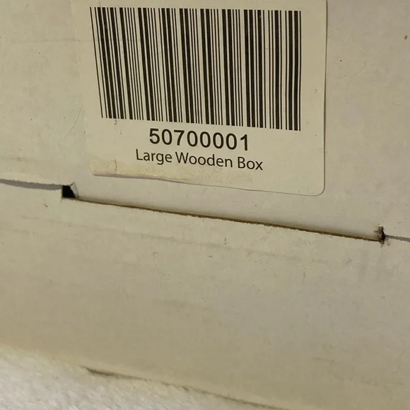 doTERRA Wooden Storage Box (RARE) - Picture 4 of 4